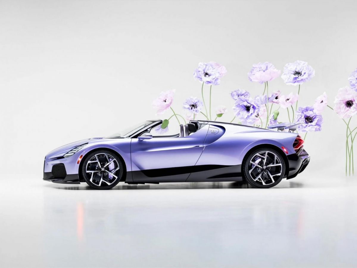 Νέα Bugatti Mistral λέγεται Caroline και έχει το χρώμα της λεβάντας! 